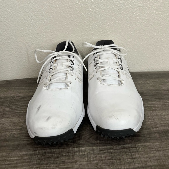 Women’s Nike Leather Golf Spike Shoe White Black Swoosh Size 8.5W 628534-101 - Picture 5 of 8